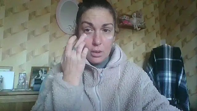 BELLAMORGANE1 online show from 29, 12, 2024