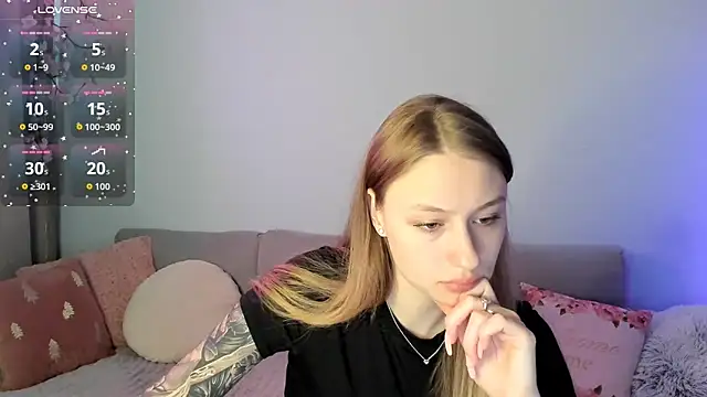 Snapshot of Haley_Vixen chatting on 1, 6, 2026 Haley Vixen online show from 1, 6, 2026