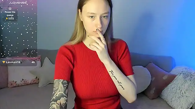 Snapshot of Haley_Vixen chatting on 28, 4, 2026 Haley Vixen online show from 28, 4, 2026