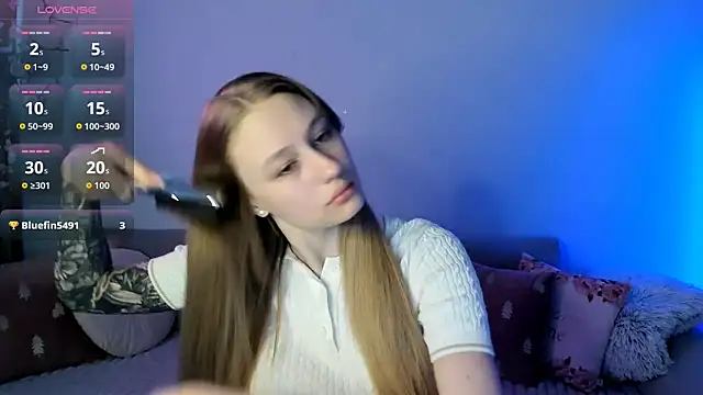 Snapshot of Haley_Vixen chatting on 29, 5, 2026 Haley Vixen online show from 29, 5, 2026