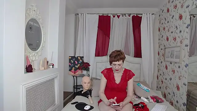 Snapshot of SilviaHart chatting on 14, 2, 2025 SilviaHart online show from 14, 2, 2025