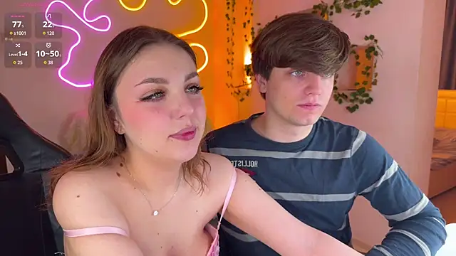 RobertAndLinela online show from 28, 10, 2025