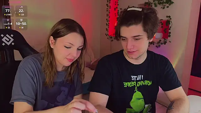 RobertAndLinela online show from 4, 4, 2026