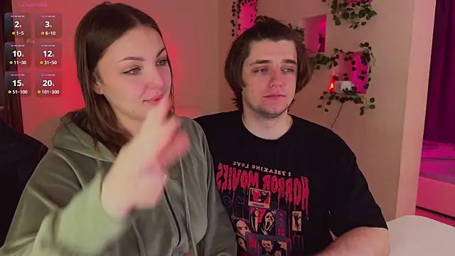 RobertAndLinela online show from 11, 7, 2026
