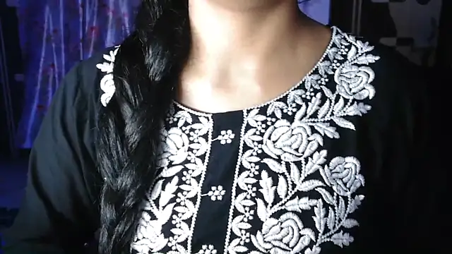 Snapshot of Somiya87 chatting on 3, 5, 2026 Somiya87 online show from 3, 5, 2026