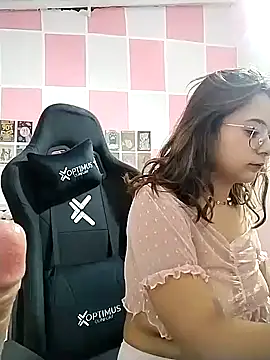 Paulina mosh online show from 20, 2, 2025