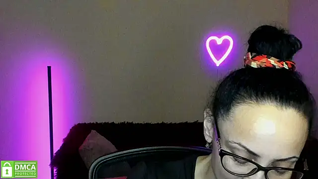 Arianasweety23 online show from 28, 2, 2025