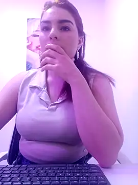 VictoriaMolina online show from 19, 11, 2025