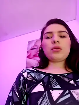 VictoriaMolina online show from 12, 11, 2025