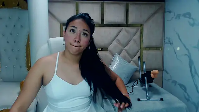 IsabellRodriguez18 online show from 1, 3, 2025