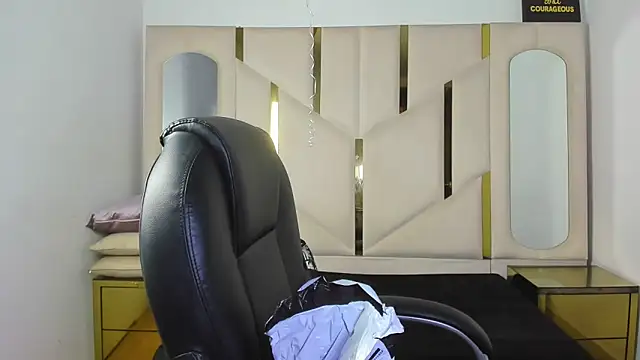 IsabellRodriguez18 online show from 3, 2, 2026