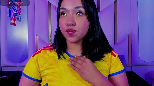 IsabellRodriguez18 online show from 28, 6, 2026