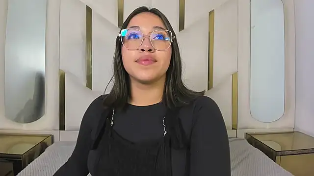 IsabellRodriguez18 online show from 22, 2, 2026