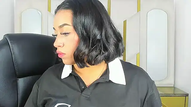 Snapshot of IsabellRodriguez18 chatting on 26, 11, 2025 IsabellRodriguez18 online show from 26, 11, 2025