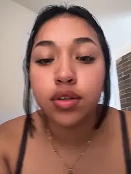 Snapshot of IsabellRodriguez18 chatting on 12, 11, 2025 IsabellRodriguez18 online show from 12, 11, 2025