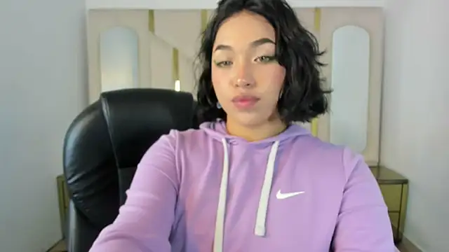 Snapshot of IsabellRodriguez18 chatting on 23, 10, 2025 IsabellRodriguez18 online show from 23, 10, 2025