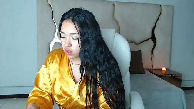 IsabellRodriguez18 online show from 22, 2, 2025