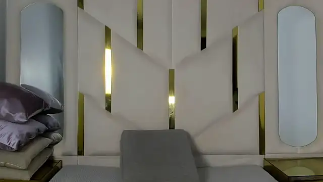 IsabellRodriguez18 online show from 14, 1, 2026