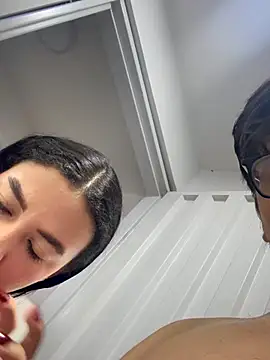 Snapshot of MikeAndJessy chatting on 3, 11, 2025 MikeAndJessy online show from 3, 11, 2025