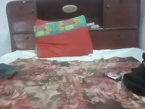 IamRentedBoybfriend online show from 29, 10, 2025