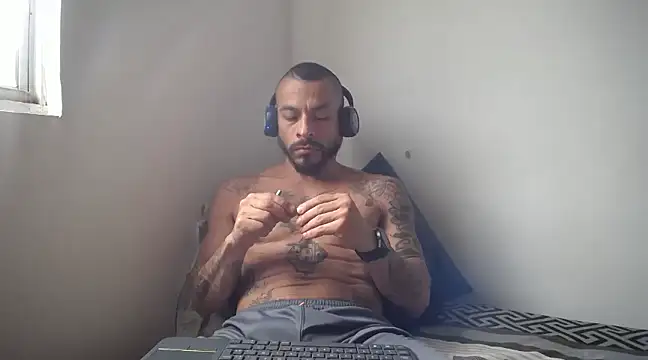 callme douglas online show from 30, 1, 2025
