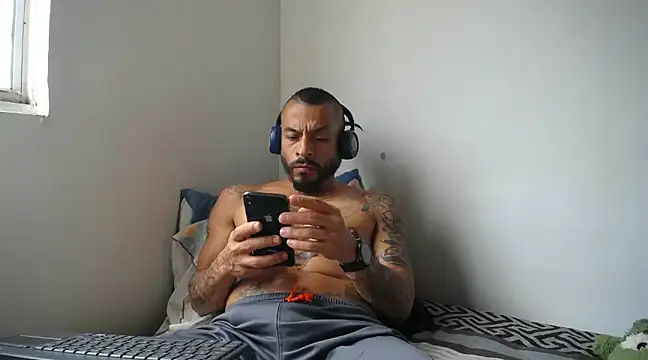 callme douglas online show from 29, 1, 2025