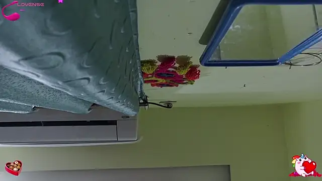 Snapshot of sexyhoney27 chatting on 26, 11, 2025 sexyhoney27 online show from 26, 11, 2025