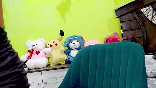 sexyhoney27 online show from 13, 5, 2026