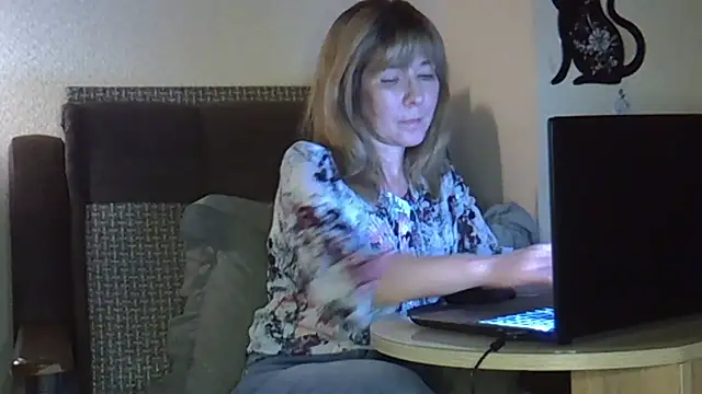 EllaJohnsonX online show from 7, 3, 2026