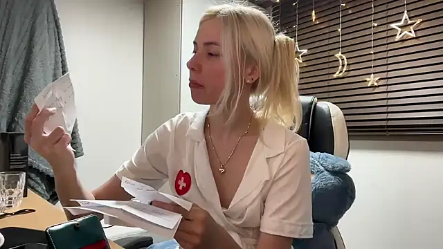 yunasuka online show from 18, 1, 2025