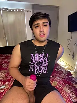 sunny49477 online show from 12, 4, 2026