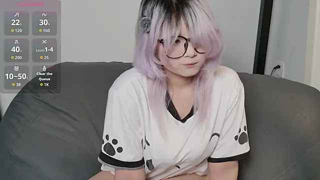 Yu UwU  online show from 18, 4, 2026