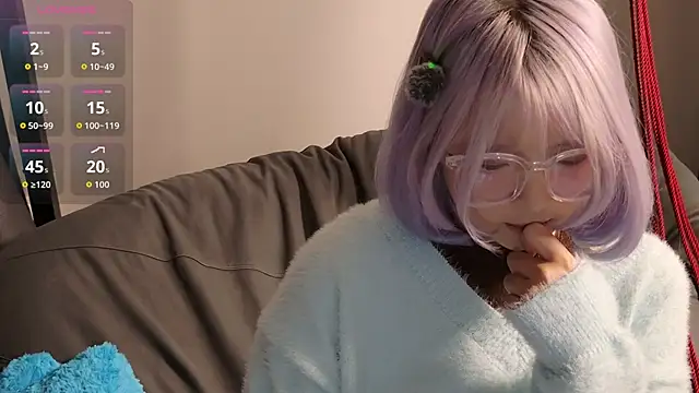 Snapshot of Yu_UwU_ chatting on 20, 11, 2025 Yu UwU online show from 20, 11, 2025