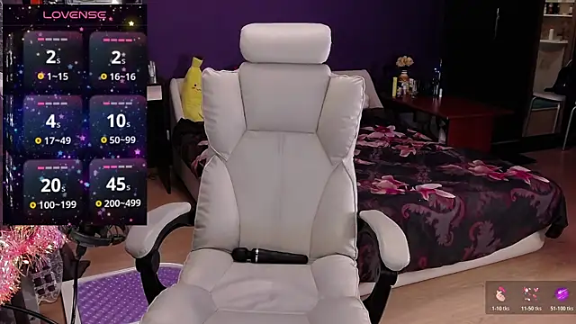  britney white  online show from 4, 12, 2025