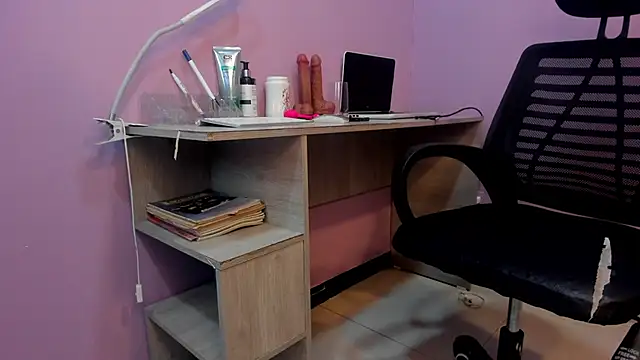 Samantha  cooper online show from 2, 12, 2025