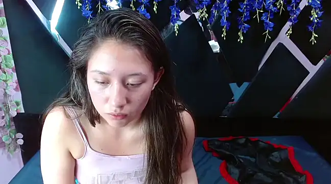 Snapshot of alison_deep chatting on 22, 3, 2025 alison deep online show from 22, 3, 2025