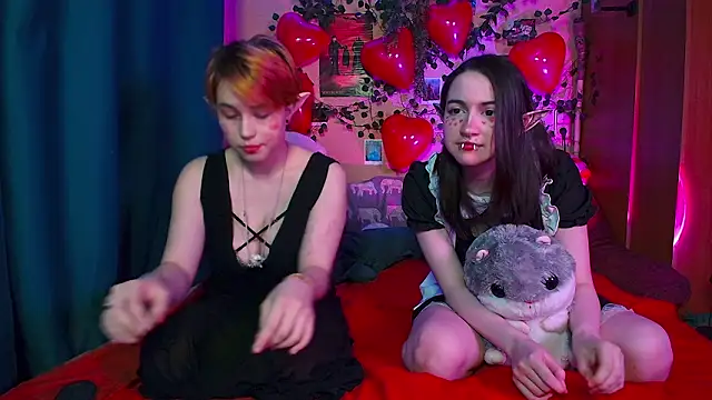 TrickyKitsune online show from 10, 2, 2026