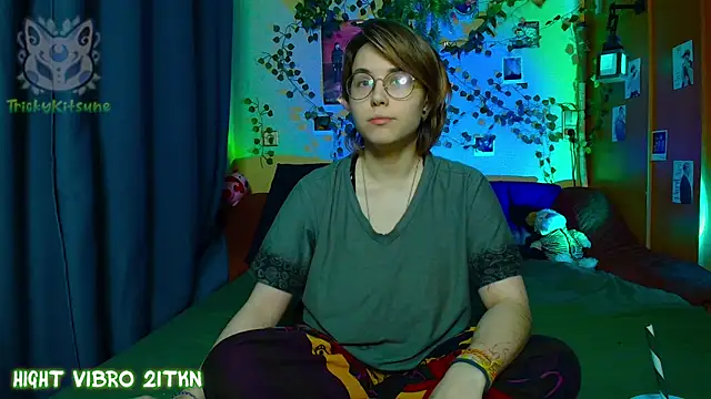 TrickyKitsune online show from 11, 5, 2026