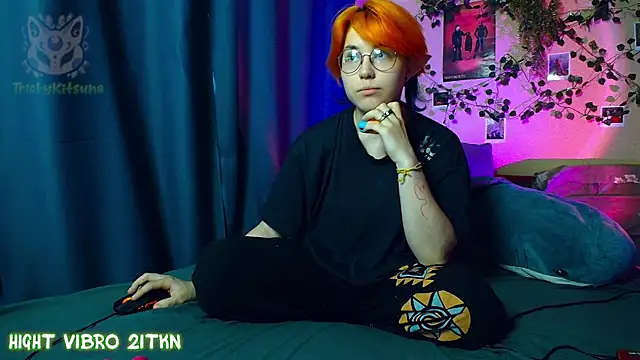 TrickyKitsune online show from 9, 7, 2026