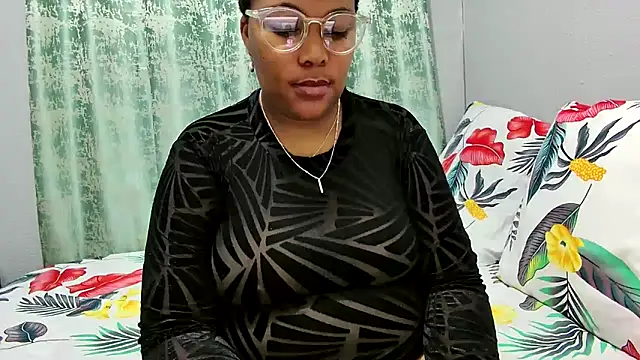 Snapshot of Teassa90 chatting on 25, 9, 2025 Teassa90 online show from 25, 9, 2025