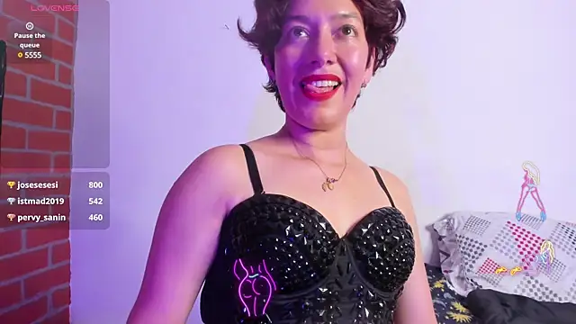 Snapshot of Laura_hellss chatting on 2, 3, 2025 Laura hellss online show from 2, 3, 2025
