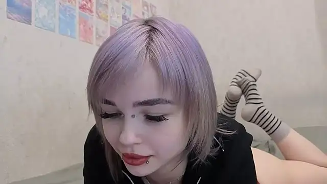 Snapshot of emodreamgirl chatting on 2, 5, 2026 emodreamgirl online show from 2, 5, 2026