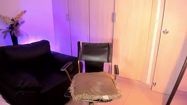 rachaeldeckard   online show from 16, 11, 2025