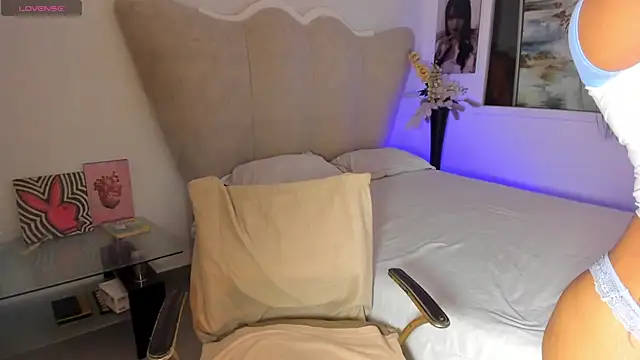 rachaeldeckard   online show from 25, 4, 2026