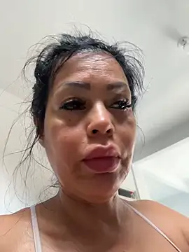 Snapshot of KarolRubi1 chatting on 1, 5, 2026 KarolRubi1 online show from 1, 5, 2026