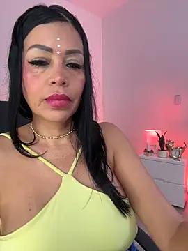 Snapshot of KarolRubi1 chatting on 31, 5, 2026 KarolRubi1 online show from 31, 5, 2026