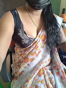 Snapshot of Tamil_roja69 chatting on 24, 5, 2026 Tamil roja69 online show from 24, 5, 2026