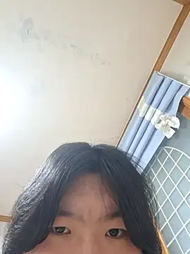 Snapshot of Lee0613 chatting on 15, 3, 2025 Lee0613 online show from 15, 3, 2025