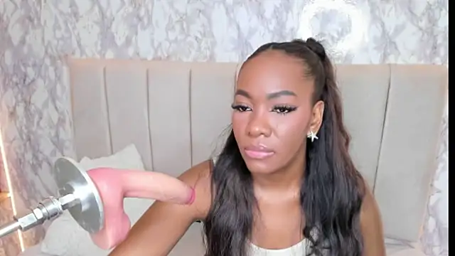 whiitneyfox online show from 3, 11, 2025