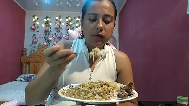 Coral0403 online show from 4, 4, 2026